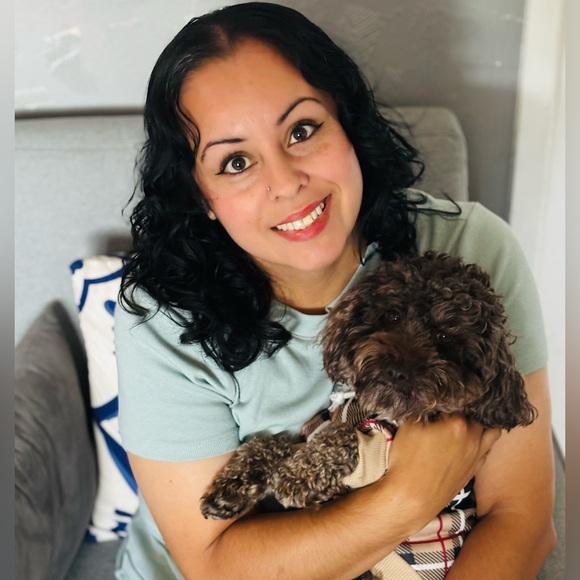 Meet your Posher, Edith - Picture 1 of 1